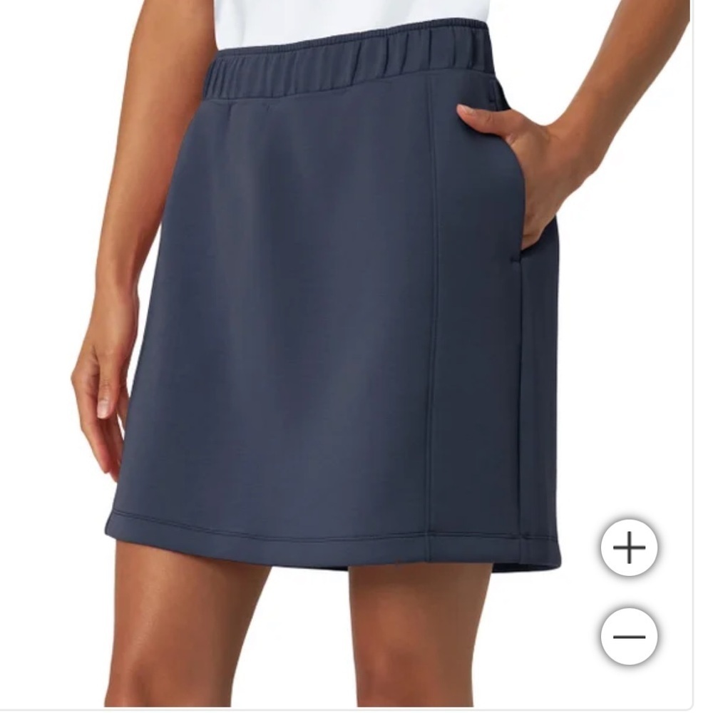 New Mondetta Women's navy Skort high rise walking skiort